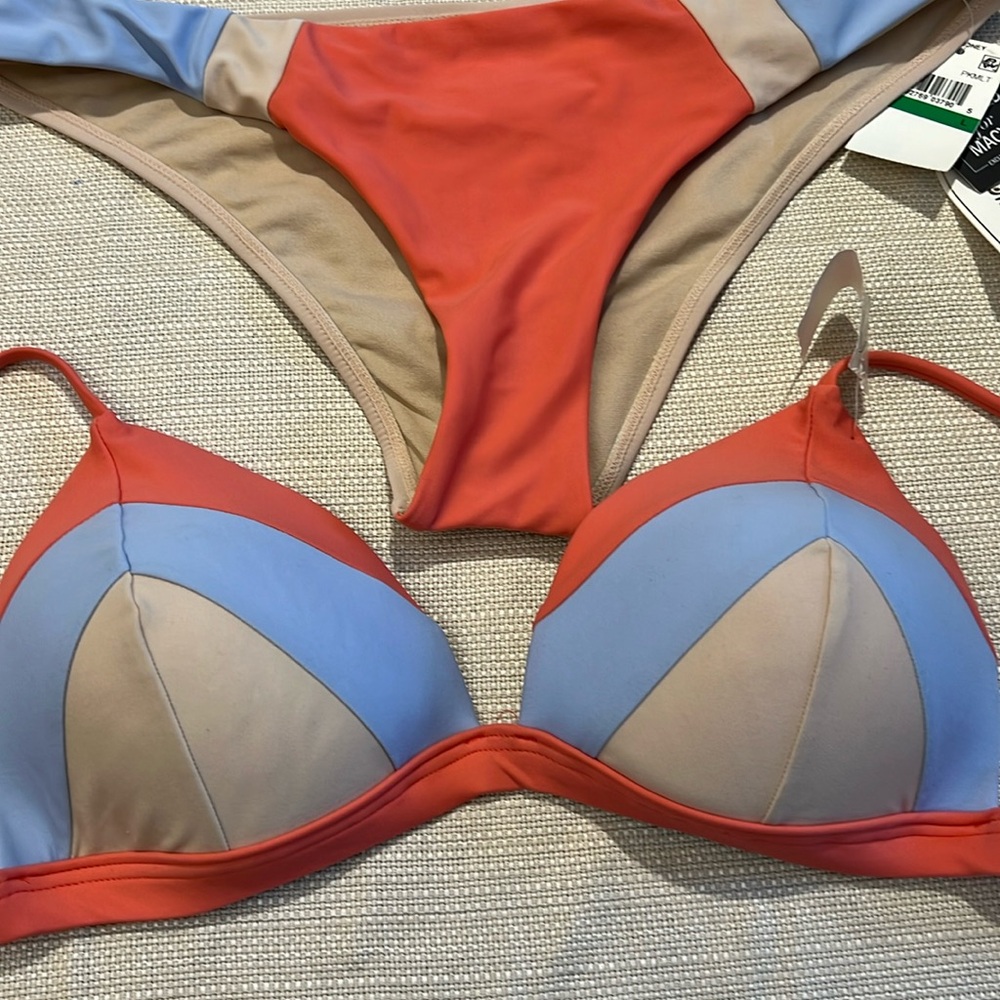 Hula Honey 2PC Large - coral color block bikini set NWT